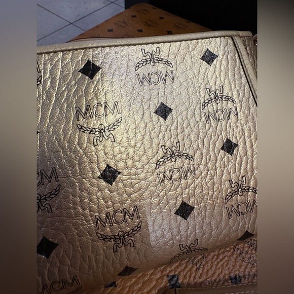 MCM Gold Shoulder Bag Monogram with Gold Hardware - Picture 6 of 7